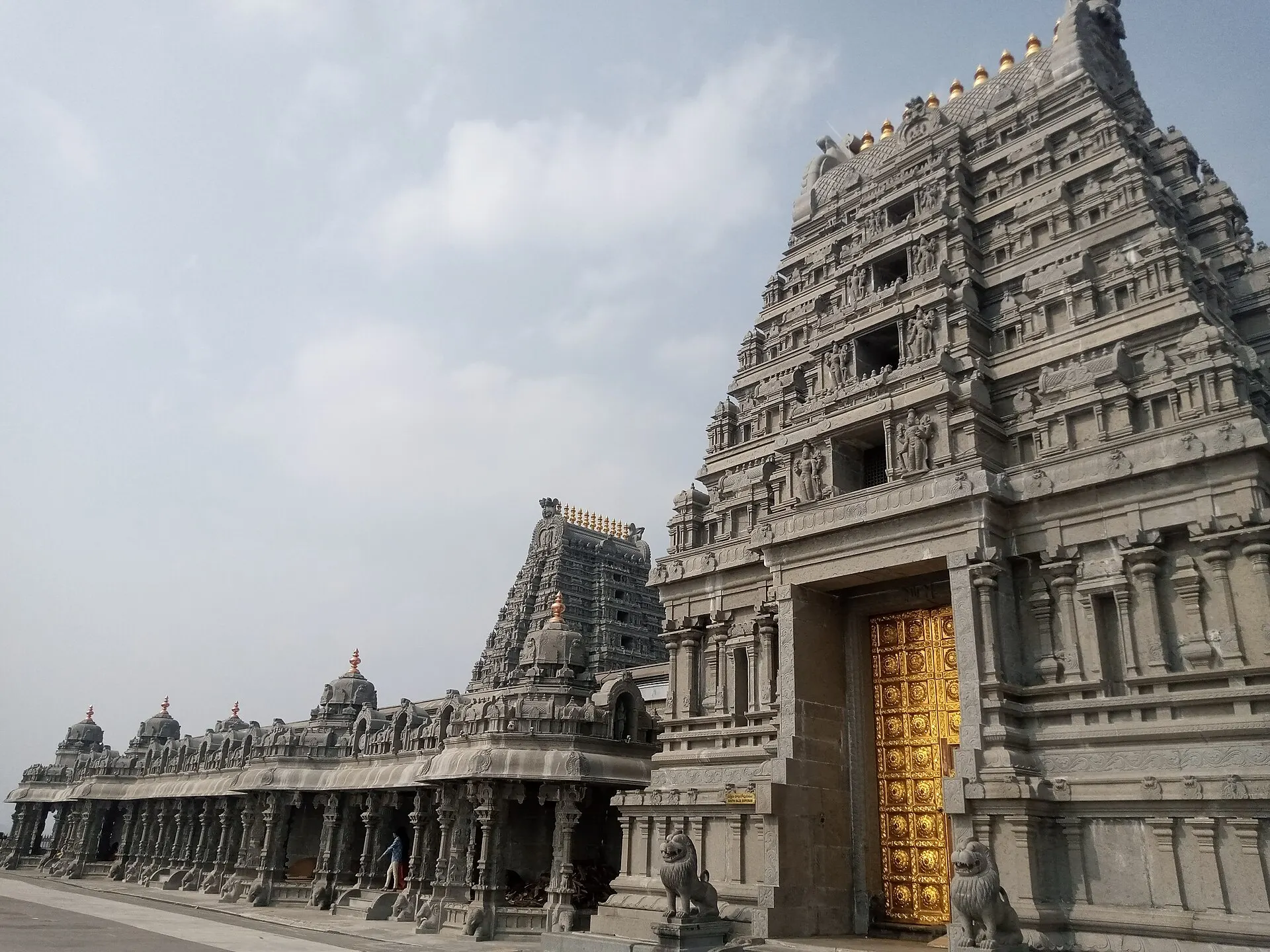 Sri Lakshminarasimha Swamy Temple Yadagirigutta Yadadri Telangana